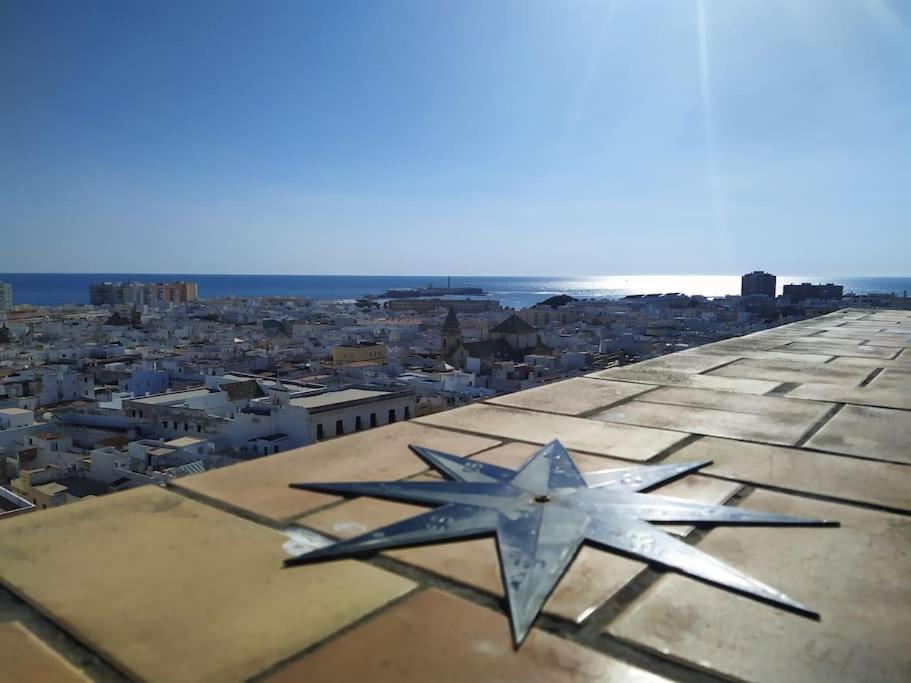 Espectacular Piso En La Misma Plaza Del Mentidero. Appartement Cádiz Buitenkant foto